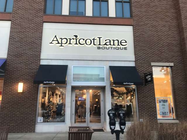 Apricot Lane Bolingbrook | 631 E Boughton Rd #135, Bolingbrook, IL 60440 | Phone: (630) 687-1326