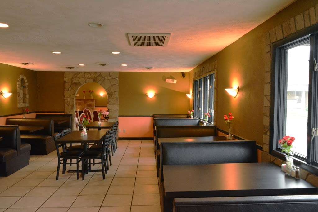 Castellos Restaurant | 15731 Pennsylvania Ave N, State Line, PA 17263, USA | Phone: (717) 597-1819