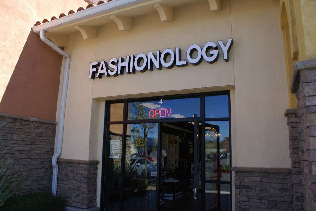 Fashionology 101 | 18985 Bear Valley Rd, Apple Valley, CA 92308, USA | Phone: (760) 247-5500