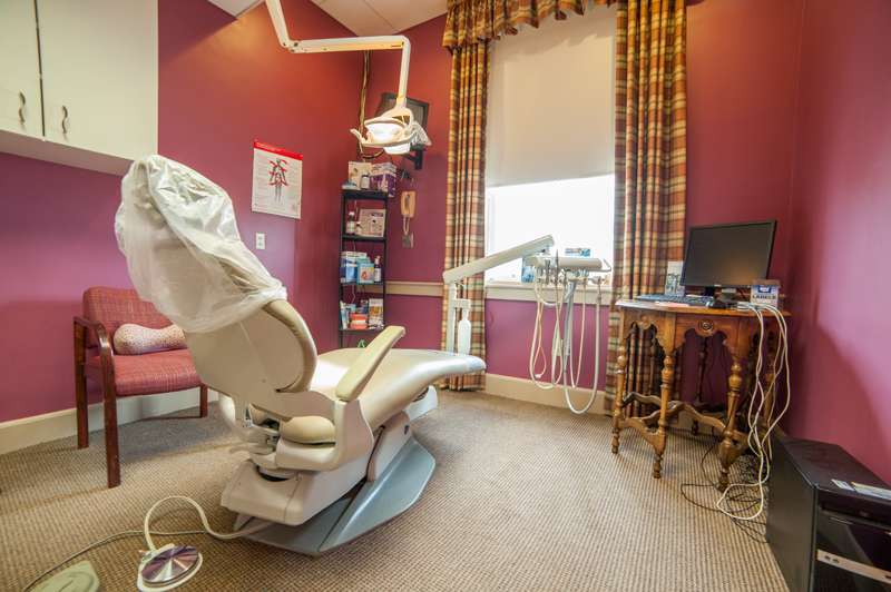 Southern York Smile Care | 4 S Main St, Shrewsbury, PA 17361 | Phone: (717) 235-3871