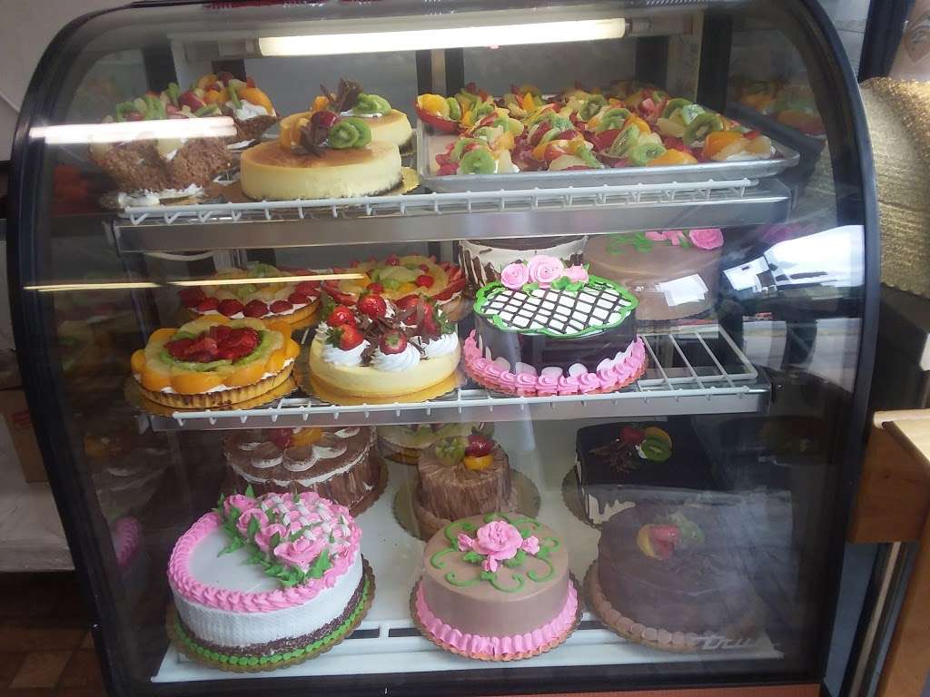 La Sureñita Bakery | 2950 E 4th St, Los Angeles, CA 90033 | Phone: (323) 847-8988