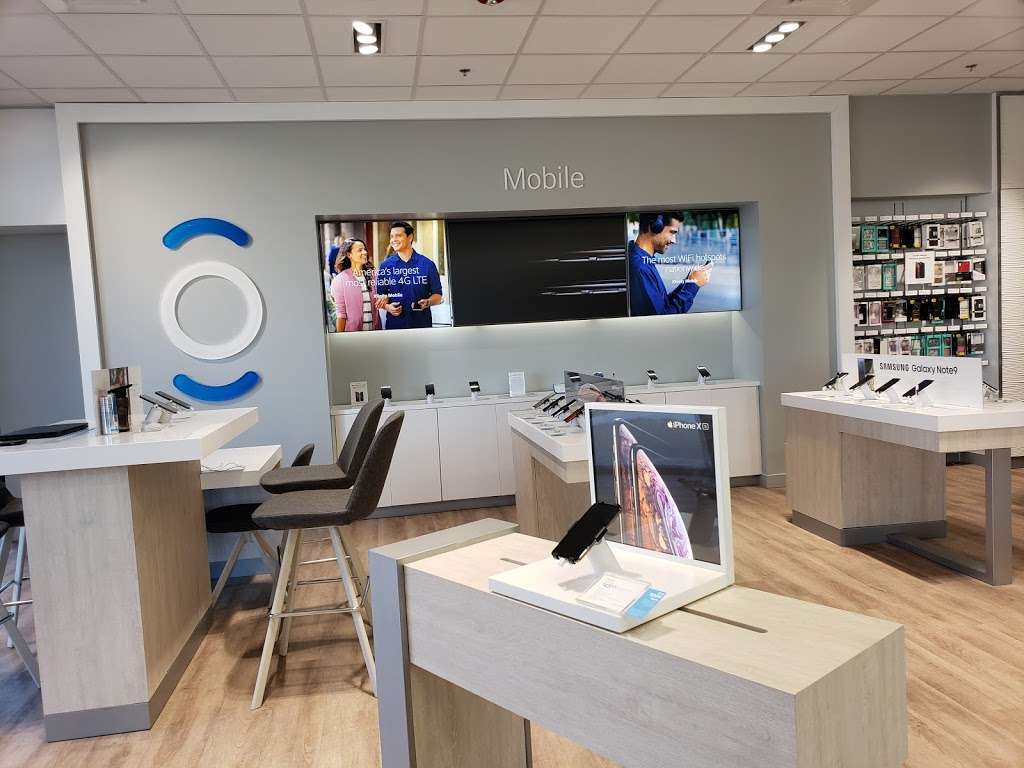 Xfinity Store by Comcast | 2343 Prairie Center Pkwy, Brighton, CO 80601 | Phone: (800) 934-6489