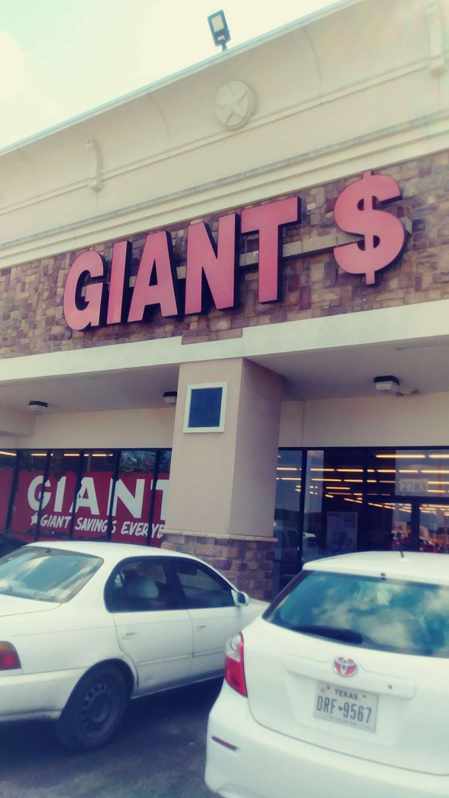 Giant Dollar | 2783 Red Bluff Rd, Pasadena, TX 77506, USA | Phone: (713) 477-7711