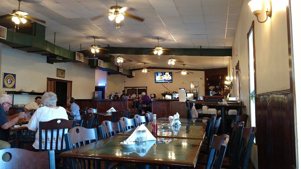 Par 3 Restaurant & Lounge | 1530 E Judge Perez Dr, Chalmette, LA 70043 | Phone: (504) 279-9114