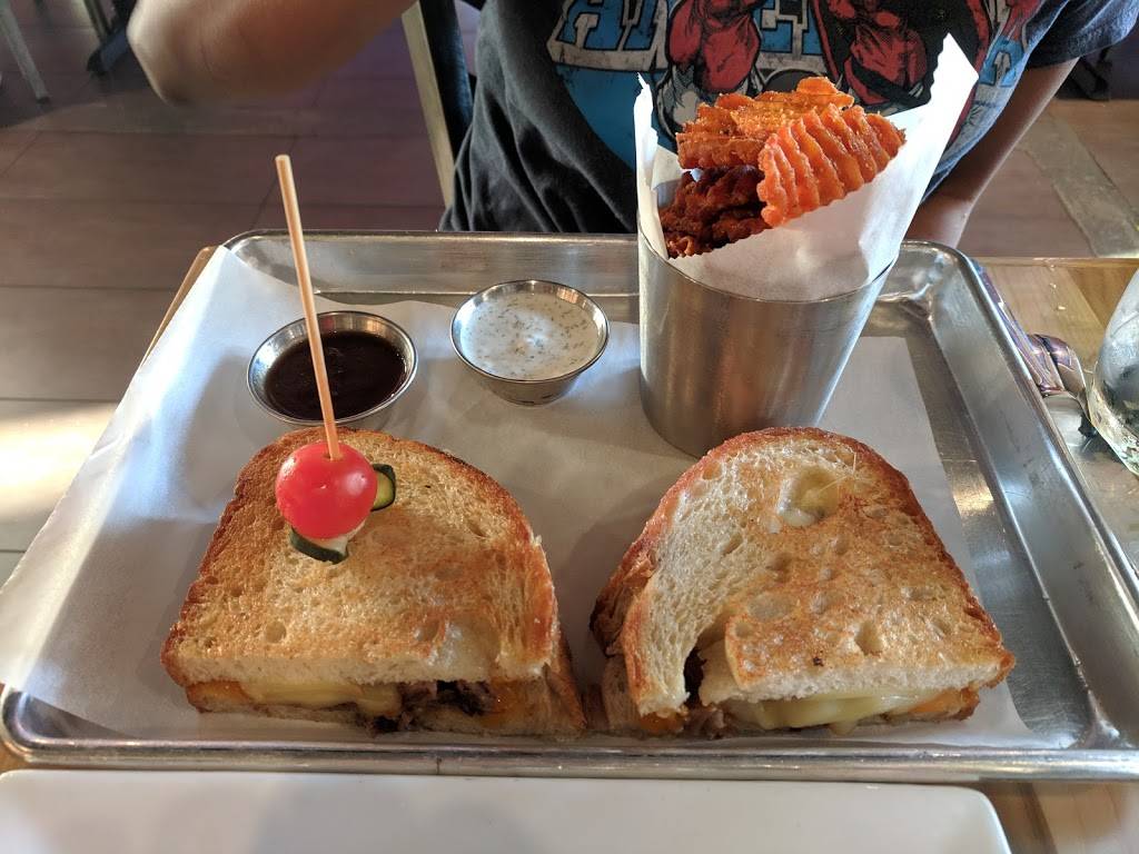 Dallas Grilled Cheese Co. (Mockingbird Station) | 5319 E Mockingbird Ln, Dallas, TX 75206 | Phone: (469) 620-2121