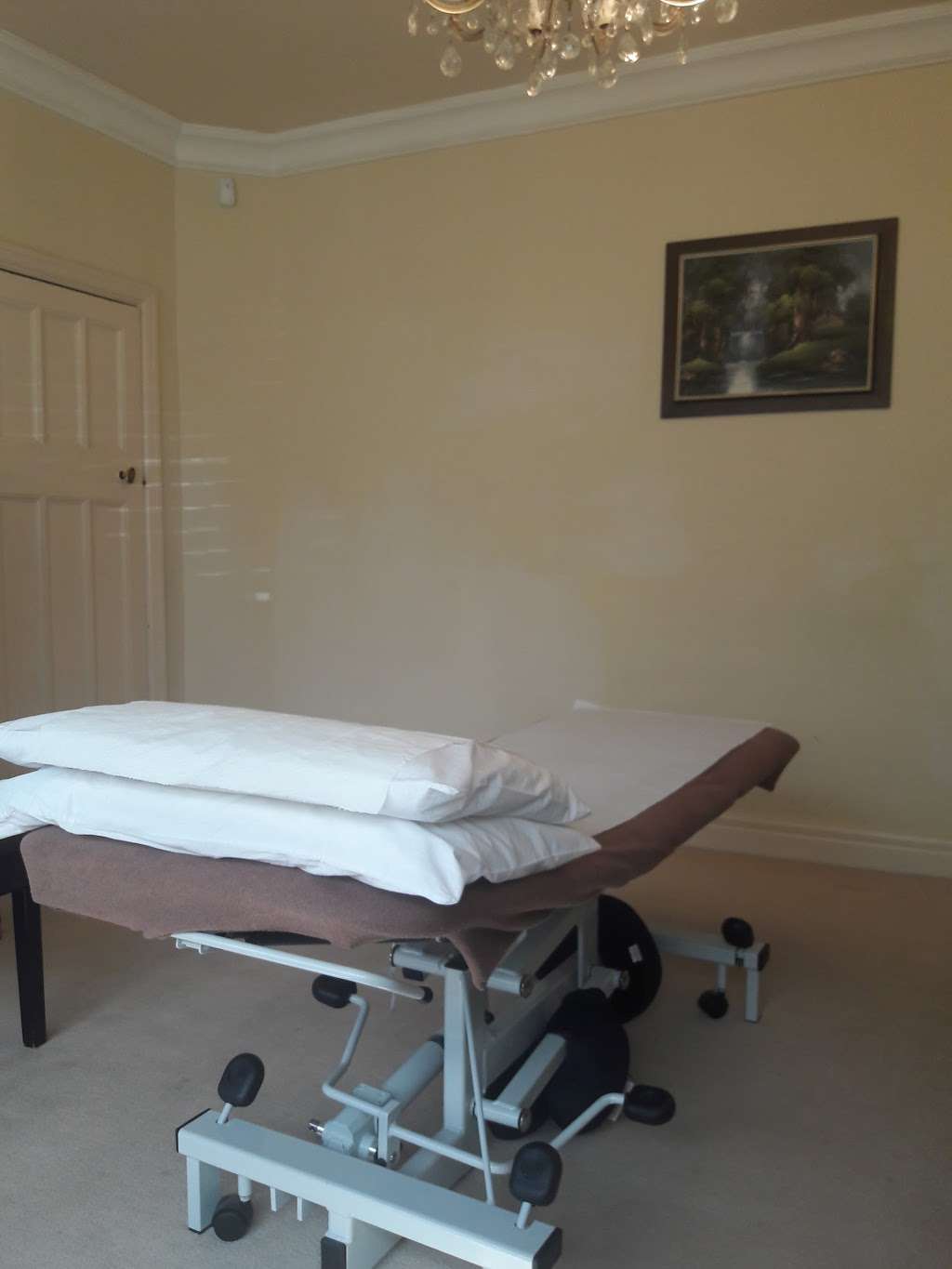 Wanstead Osteopath Clinic | 158 Overton Dr, London E11 2LP, UK | Phone: 07538 101438