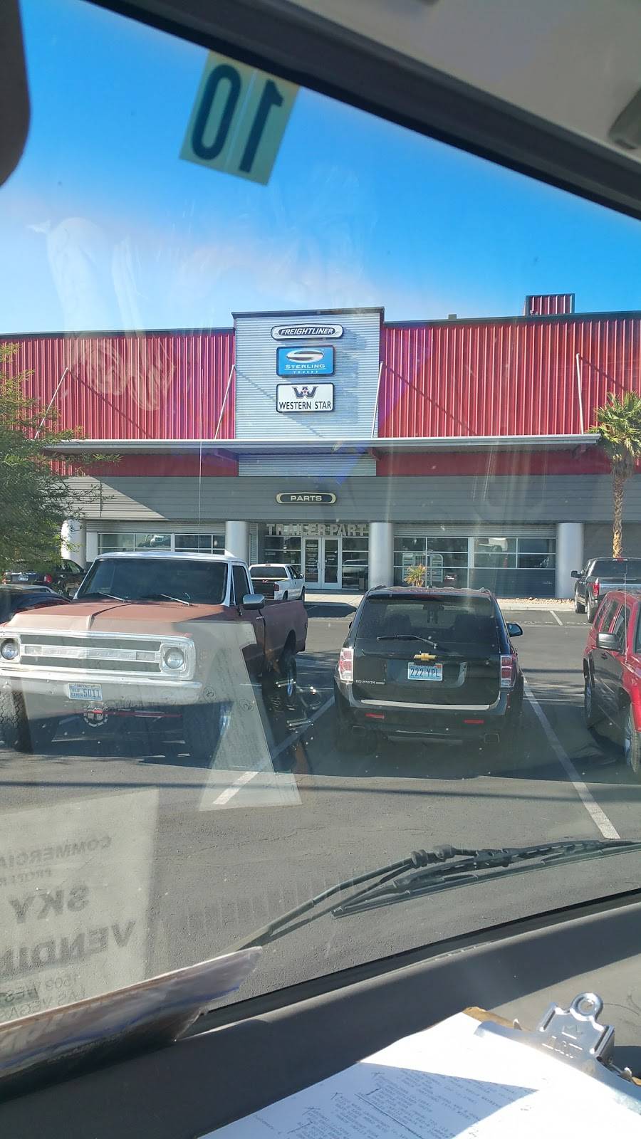 Velocity Truck Centers - Las Vegas | 3701 Freightliner Dr, North Las Vegas, NV 89081, USA | Phone: (702) 643-0313