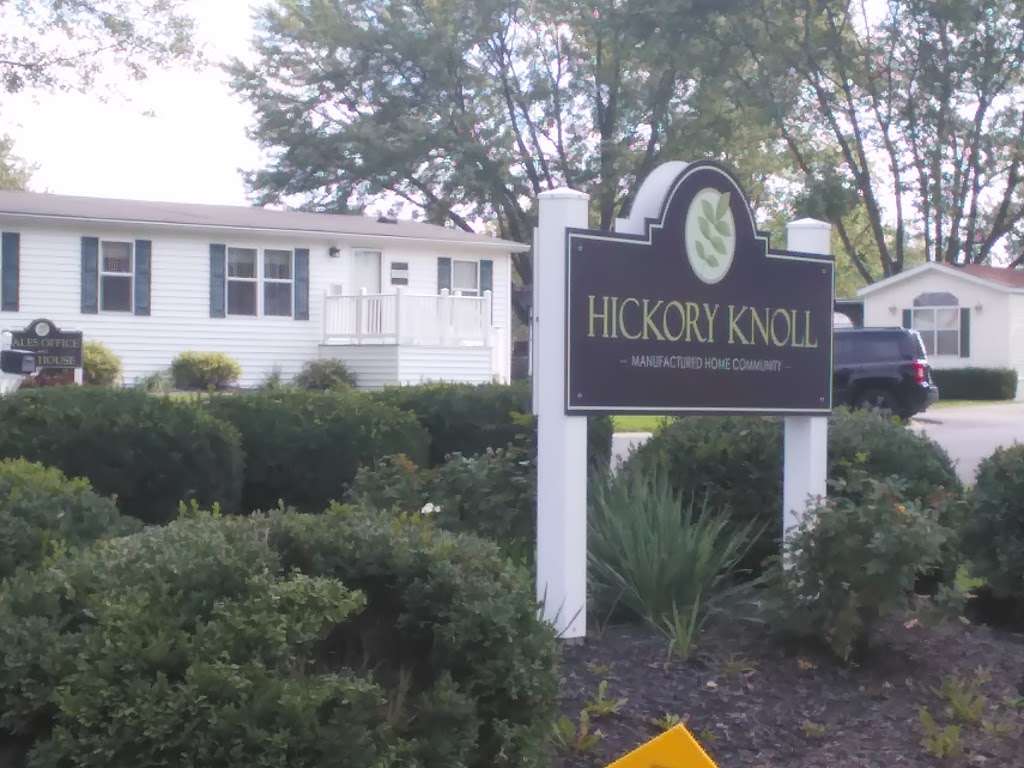 Hickory Knoll | 6543 E Hanna Ave, Indianapolis, IN 46203, USA | Phone: (317) 352-2678