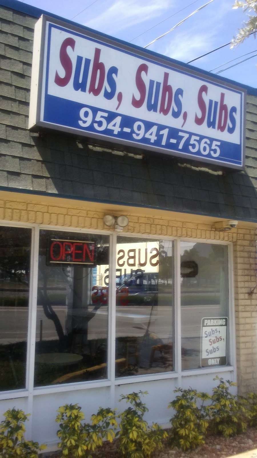 Sub Sub Subs | 1563 N Dixie Hwy, Pompano Beach, FL 33060, USA | Phone: (954) 941-7565