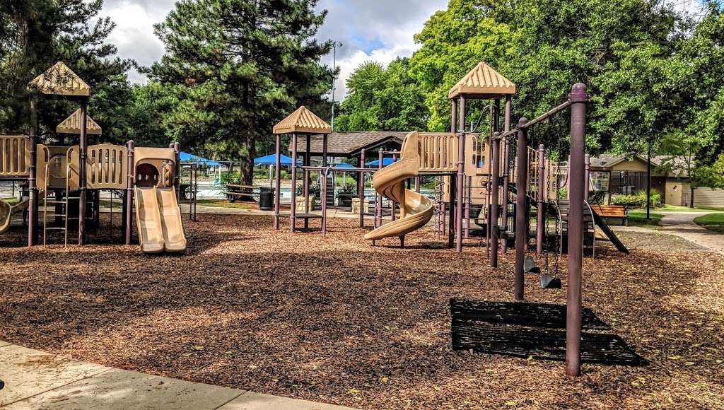 Neale Peterson Park | 6136 Mission Rd, Fairway, KS 66205, USA | Phone: (913) 722-3161