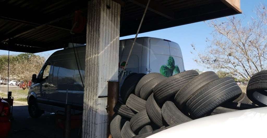 Wesco Tire Service in 445 N Wabash Ave, Lakeland, FL 33815, USA