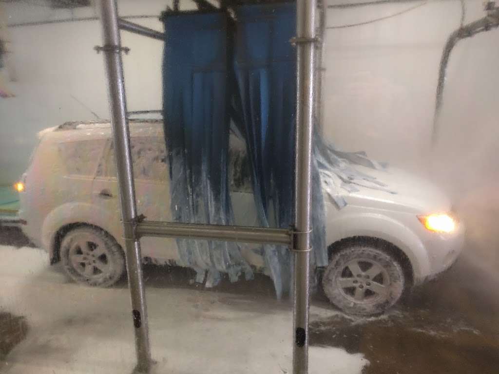 Tower Car Wash | 2120 Main St, Batavia, IL 60510, USA | Phone: (630) 406-1099