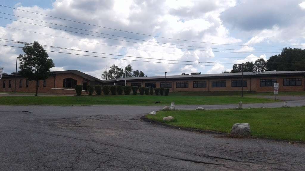 Riverside Elementary School East | 900 School St, Moosic, PA 18507, USA | Phone: (570) 342-7171