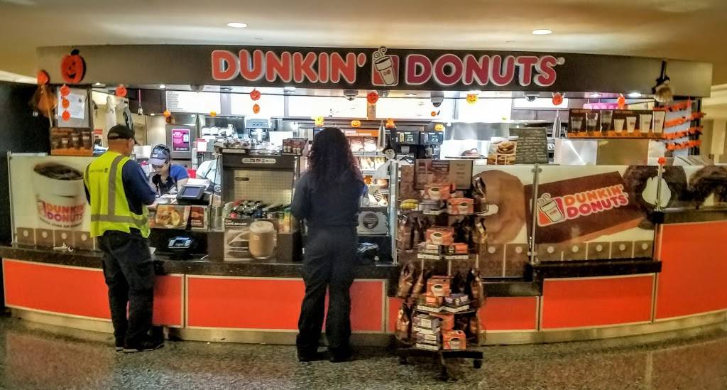 Dunkin | Newark IntL Airport Terminal C Baggage Level, Newark, NJ 07114, USA | Phone: (973) 622-5522