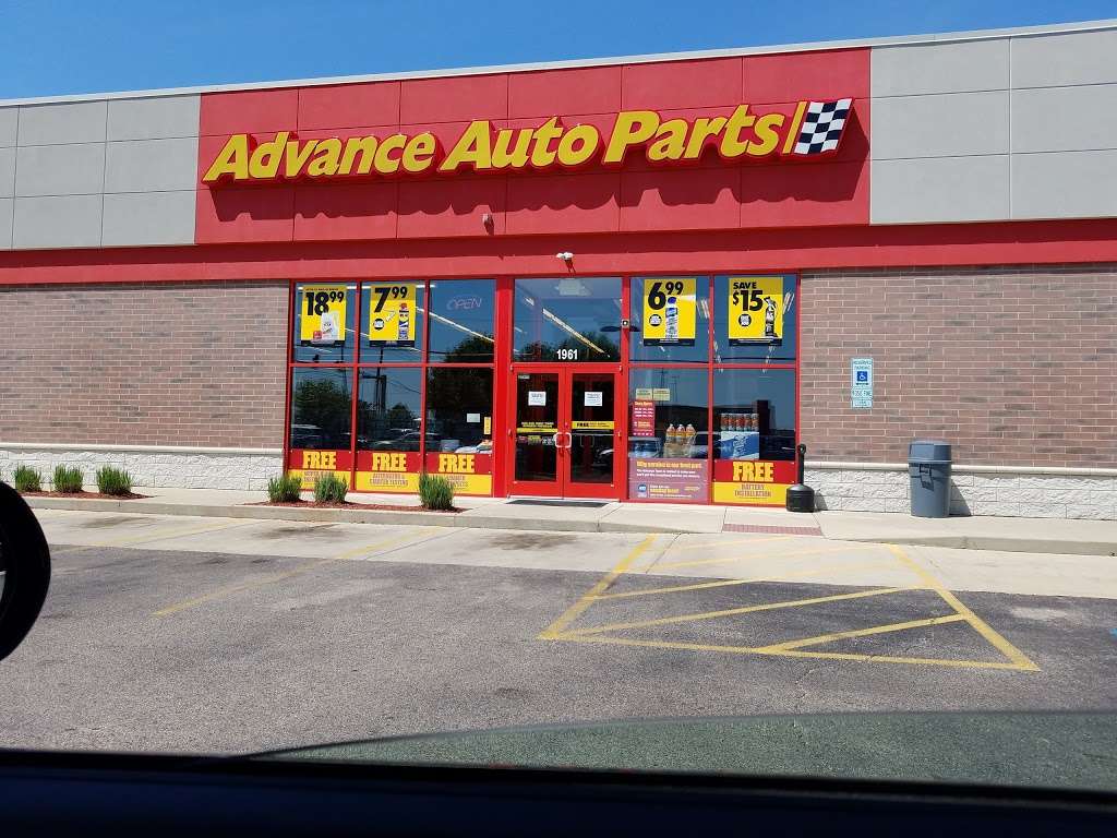 Advance Auto Parts | 1961 Douglas Rd, Montgomery, IL 60538, USA | Phone: (630) 897-4414