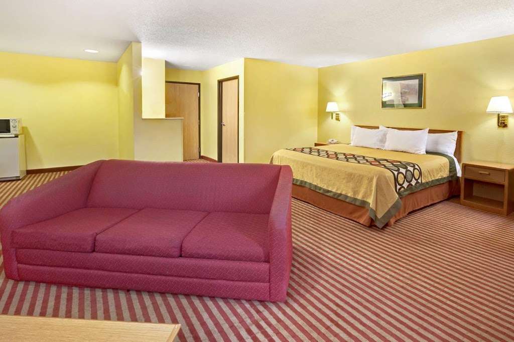 Super 8 by Wyndham Pasadena | 5400 Vista Rd, Pasadena, TX 77505, USA | Phone: (281) 810-9641