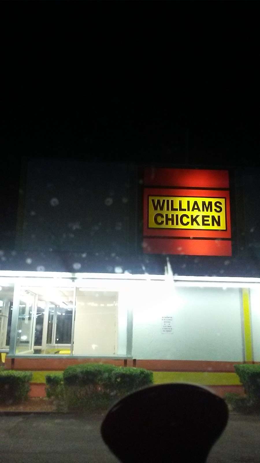 Williams Fried Chicken | 1206 E Ledbetter Dr, Dallas, TX 75216, USA | Phone: (214) 375-5464