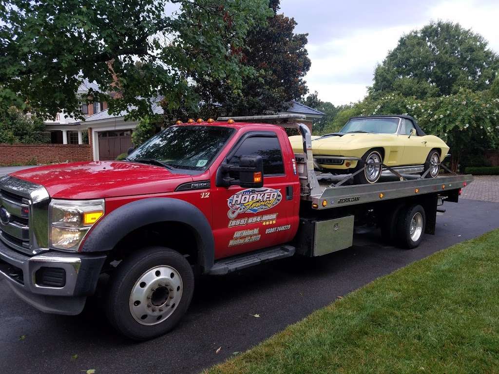 Hooked Towing, LLC | 4407 Helms Rd, Waxhaw, NC 28173, USA | Phone: (704) 999-7998