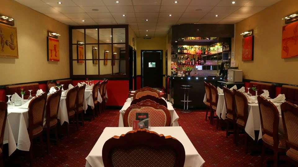 Anuraag Tandoori Restaurant | 3 Station Parade, Barnet EN4 0DL, UK | Phone: 020 8449 1953