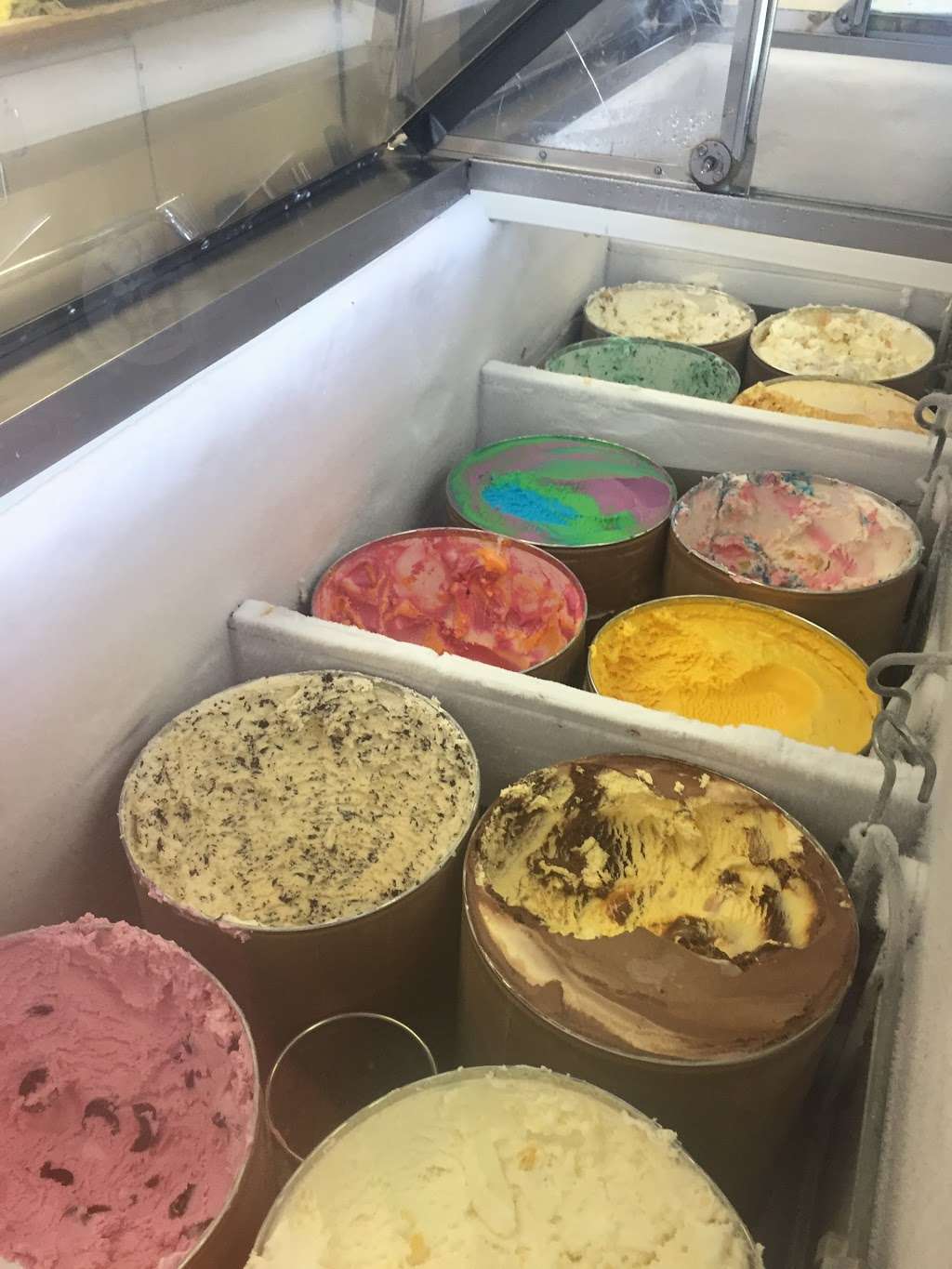 Baskin-Robbins | 13424 Crenshaw Blvd, Gardena, CA 90249, USA | Phone: (310) 515-9594