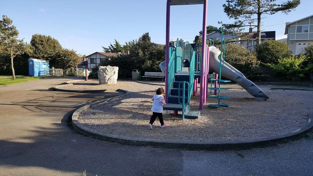 Pacific Heights Park | 3160 Longview Dr, San Bruno, CA 94066, USA