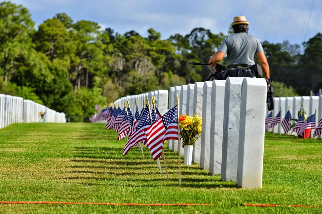 South Florida National Cemetery | 6501 FL-7, Lake Worth, FL 33449, USA | Phone: (561) 649-6489