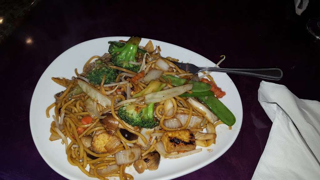 Thai Lemon Grass | 506 S Van Dorn St C, Alexandria, VA 22304, USA | Phone: (703) 751-4627