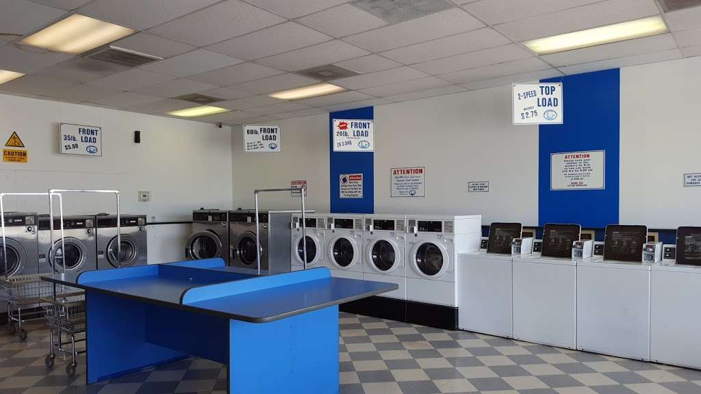 Whale of a Wash Laundromat | Laundromat, 65 Roaring Lion Dr Building B, Hedgesville, WV 25427, United States | Phone: (681) 258-2186