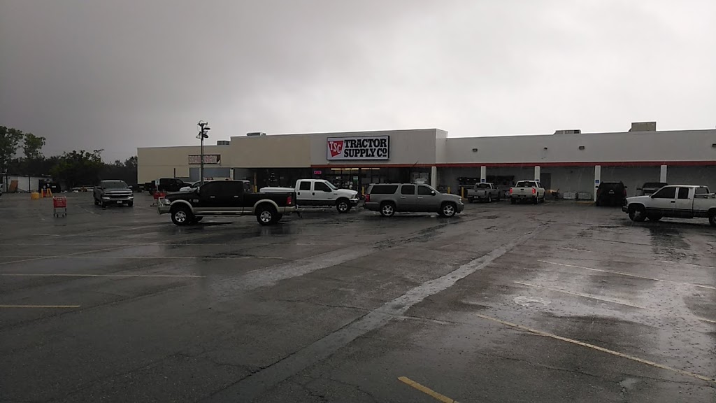 Tractor Supply Co. | 1920 W Wheeler Ave, Aransas Pass, TX 78336, USA | Phone: (361) 758-8761