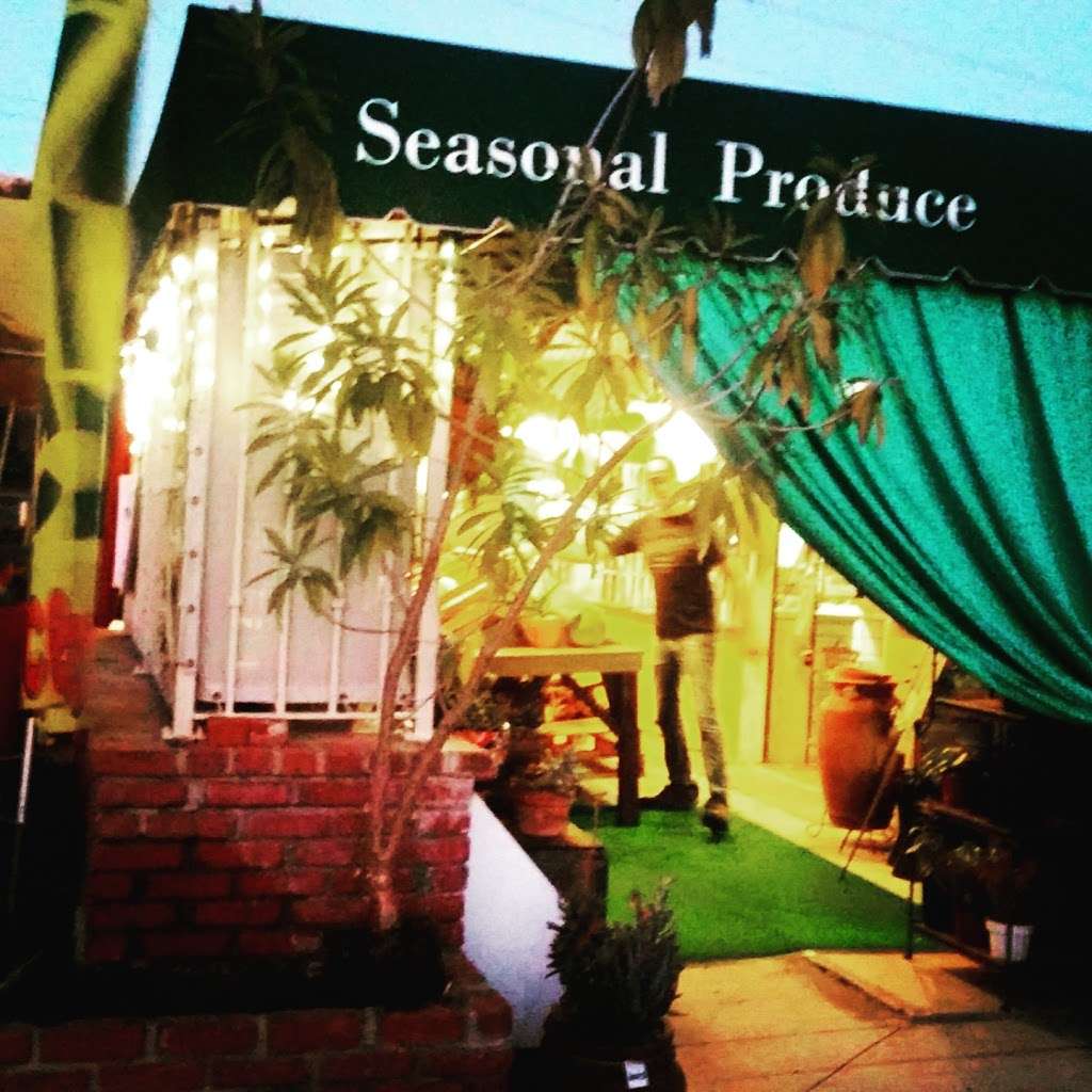 Paradise Produce Market | 8175 Del Dios Rd, Rancho Santa Fe, CA 92067, USA | Phone: (858) 756-0826