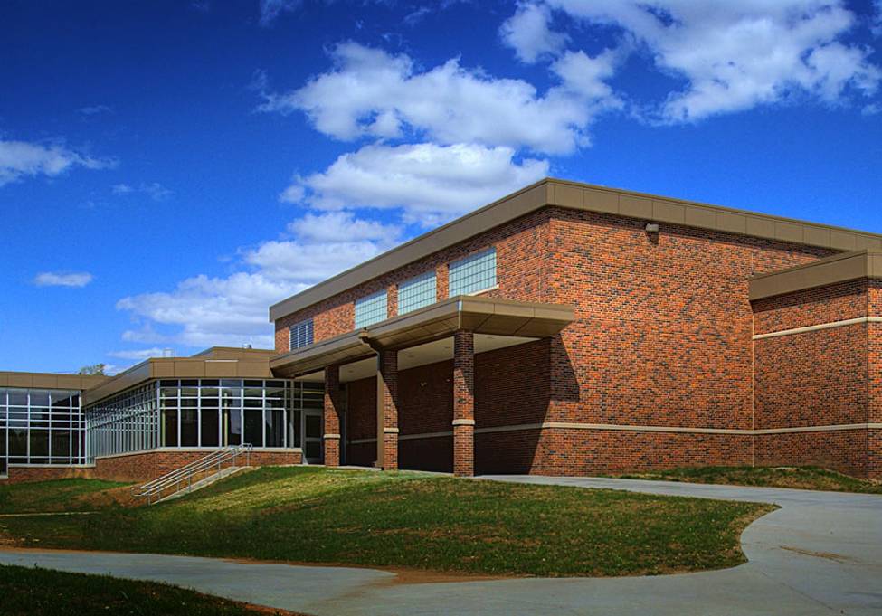 Goodrich Middle School | 4600 Lewis Ave, Lincoln, NE 68521 | Phone: (402) 436-1213