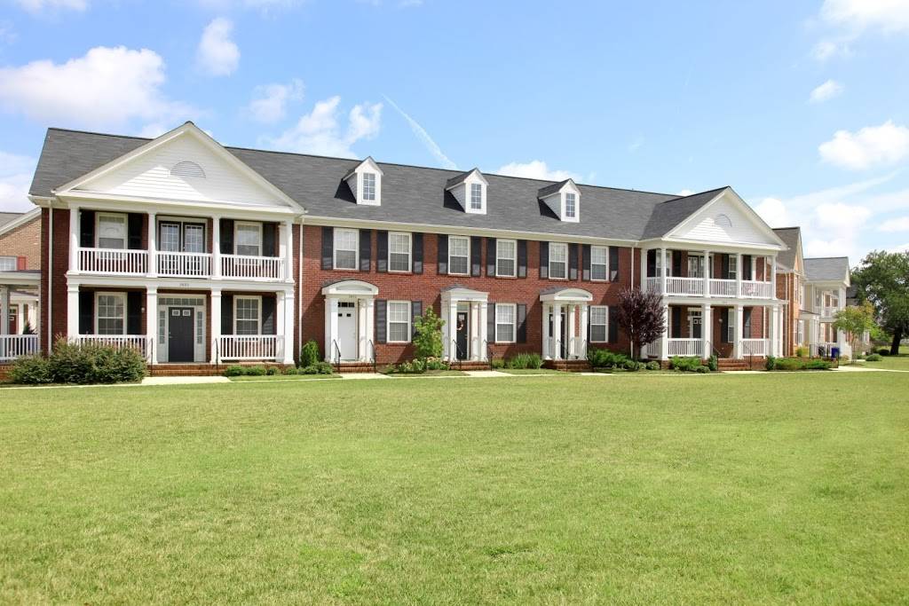 Broad Creek Apartments | 1420 Merrimac Ave, Norfolk, VA 23504, USA | Phone: (757) 628-8270