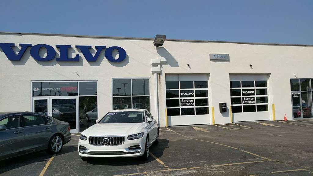 Premier Volvo Cars Overland Park | 7801 Metcalf Ave, Overland Park, KS 66204, USA | Phone: (913) 642-5050