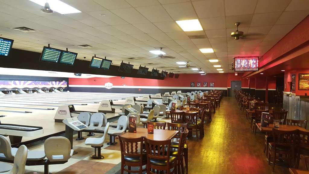 AMF Diamond Lanes | 267 N Forest Blvd, Houston, TX 77090, USA | Phone: (281) 440-9166