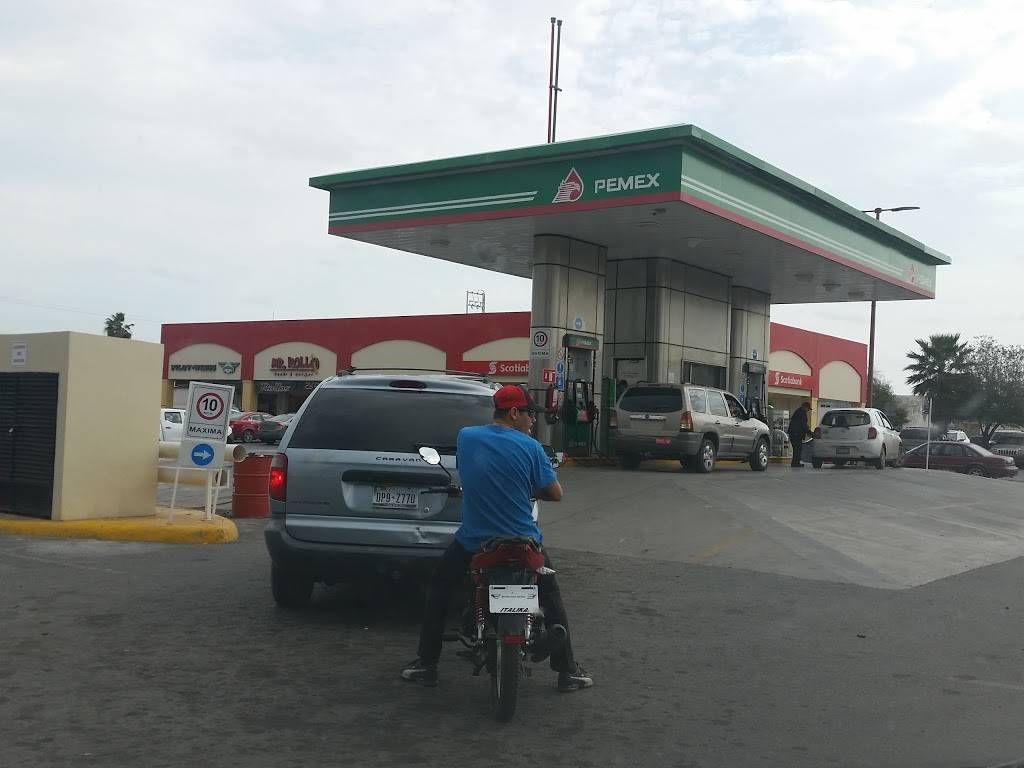 Gasolinera Pemex | Av Reforma 4400, Mexico, 88000 Nuevo Laredo, Tamps., Mexico | Phone: 800 736 3900