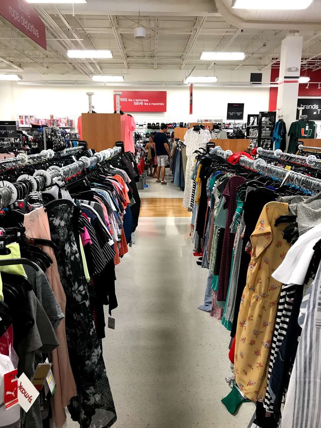 T.J. Maxx | 12163 Biscayne Blvd, North Miami, FL 33181, USA | Phone: (305) 981-0519