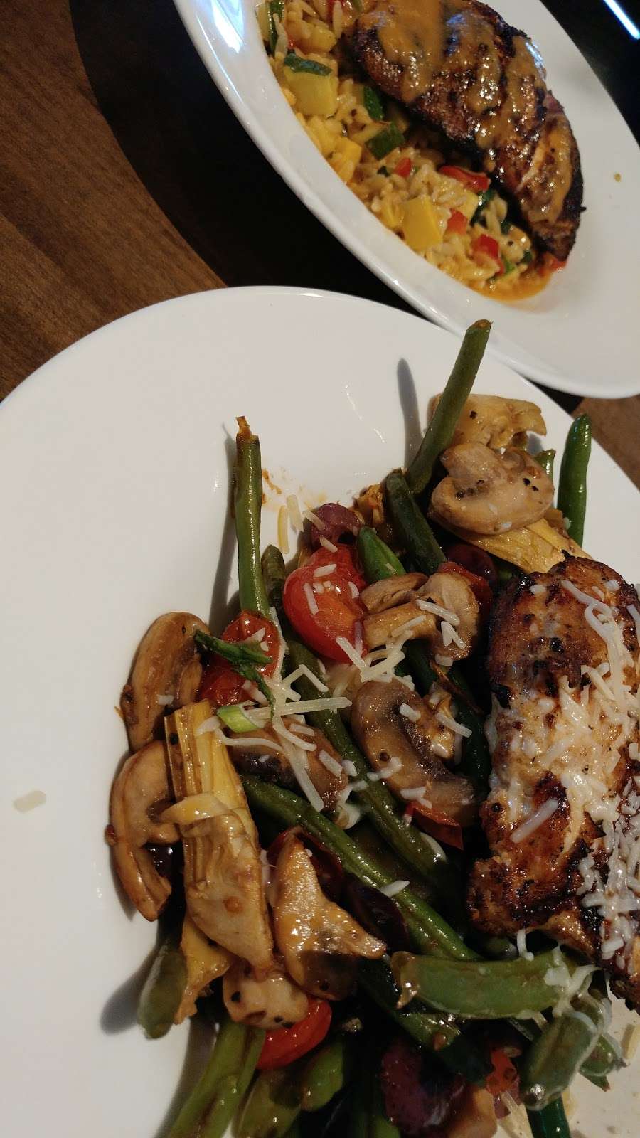 Red Door Woodfired Grill | 8001 West 159th Street, Overland Park, KS 66223, USA | Phone: (913) 276-3667