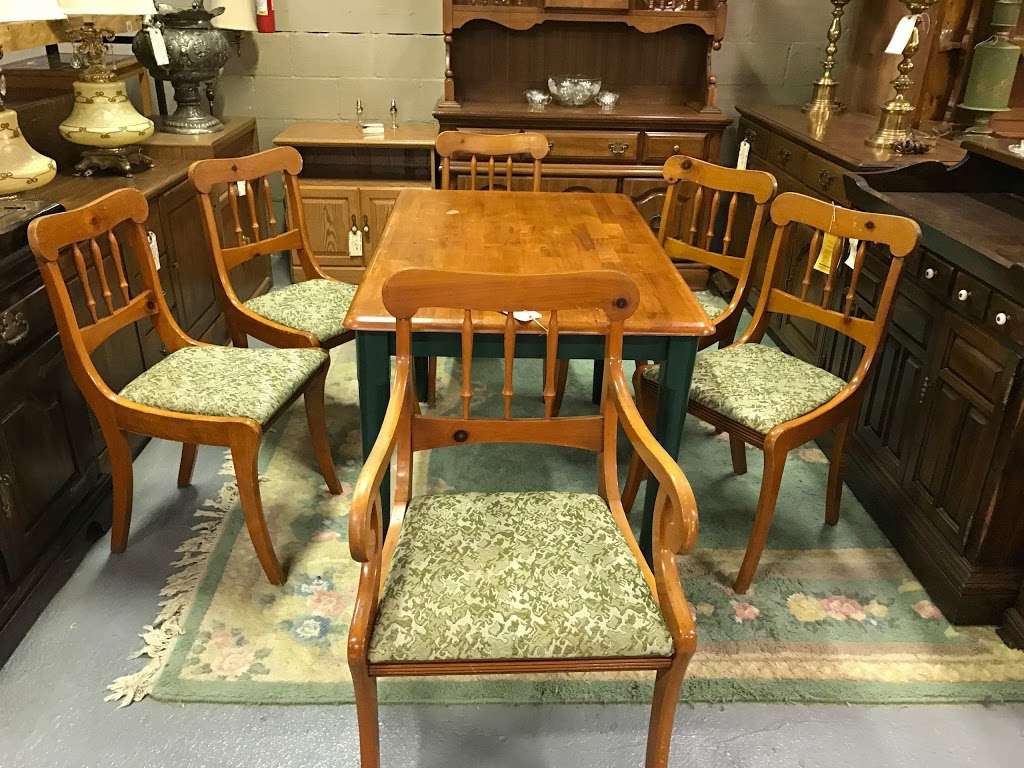 Fleetwood Antique Mall | 14129 Kutztown Rd, Fleetwood, PA 19522, USA | Phone: (610) 944-0707