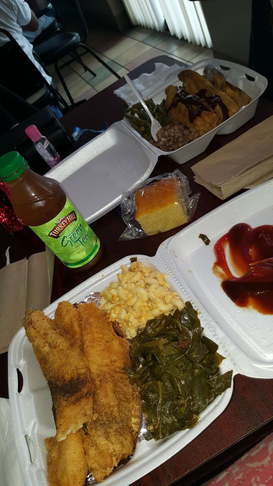 L & G Southern Soul Food | 317 S Dupont Hwy, New Castle, DE 19720 | Phone: (302) 322-7774