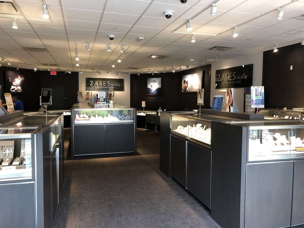 Zales Outlet | 2768 Livermore Outlets Dr, Livermore, CA 94551, USA | Phone: (925) 273-9487