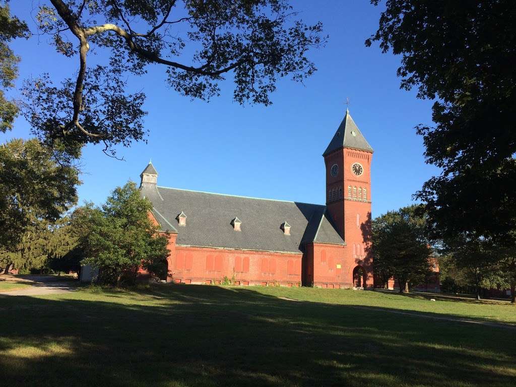 Medfield State Hospital | 1 Stonegate Dr, Medfield, MA 02052, USA