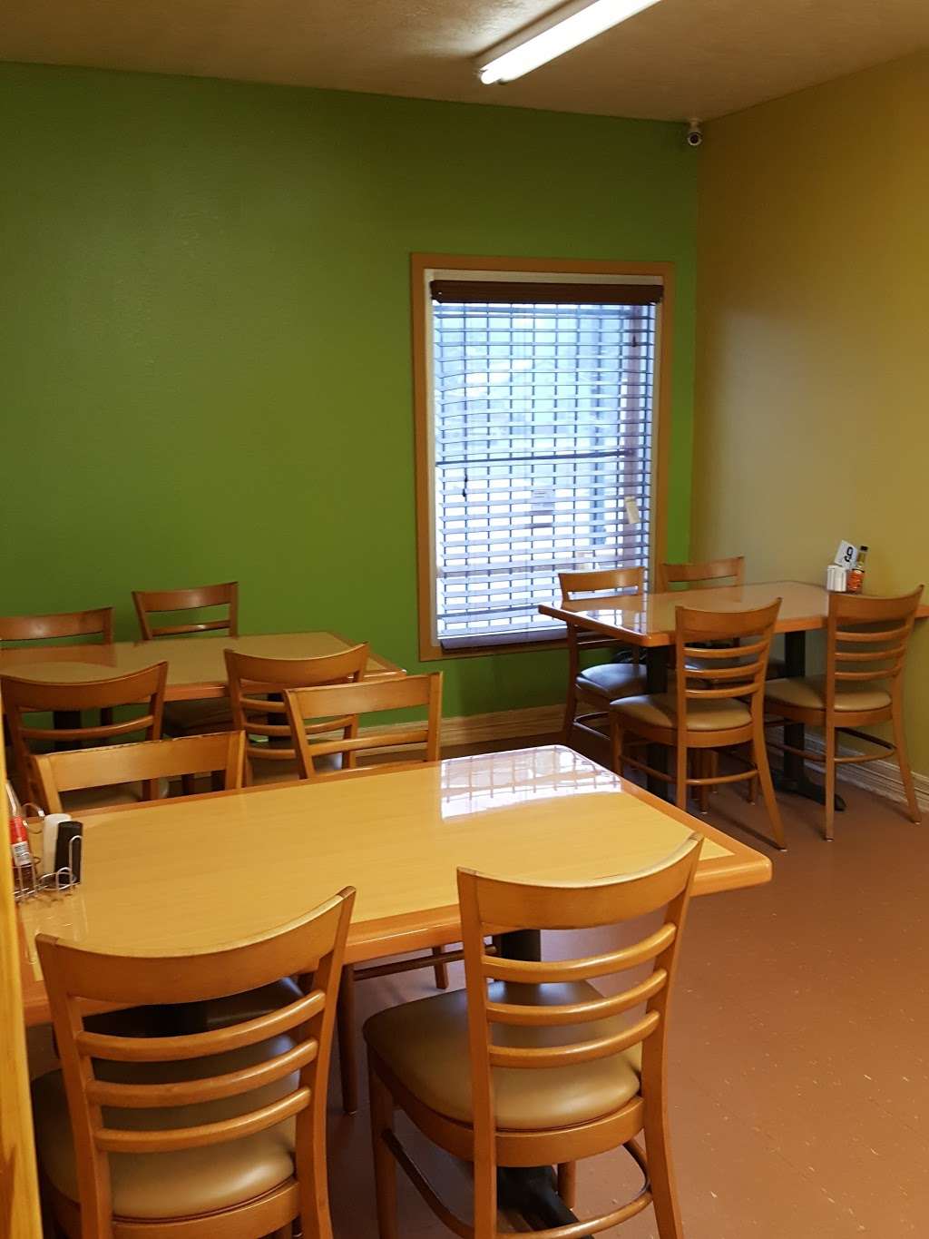 Caribbean Corner and Cafe | 2010 N Main St #100, Baytown, TX 77520, USA | Phone: (281) 837-7323