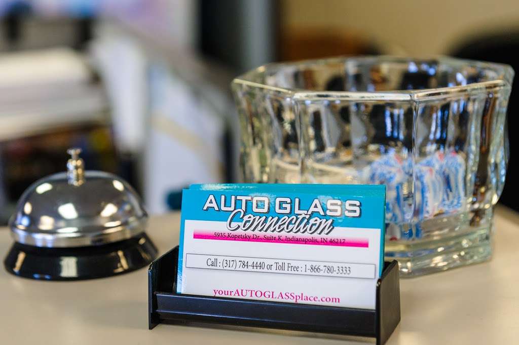 Auto Glass Connection | 5935 Kopetsky Dr K, Indianapolis, IN 46217, USA | Phone: (317) 784-4440