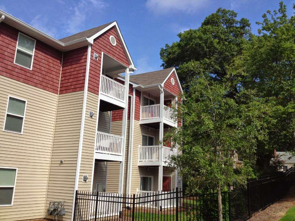 Seversville Apartments | 1707 Sumter Ave #104, Charlotte, NC 28208 | Phone: (704) 358-9444