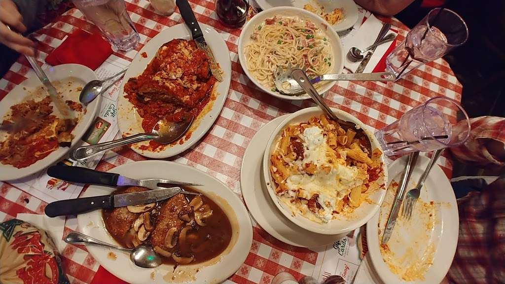 Buca di Beppo Italian Restaurant | 604 N Milwaukee Ave, Wheeling, IL 60090 | Phone: (847) 808-9898