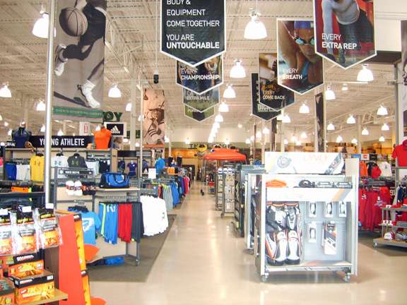 DICKS Sporting Goods | 11080 Mall Cir, Waldorf, MD 20603, USA | Phone: (301) 885-1762