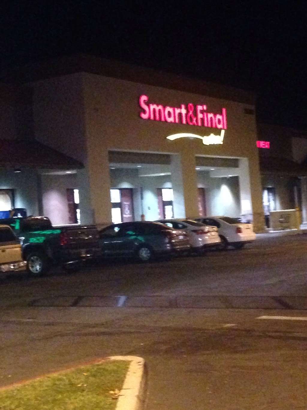 Smart & Final Extra! | 25050 Alessandro Blvd, Moreno Valley, CA 92553 | Phone: (951) 242-3787