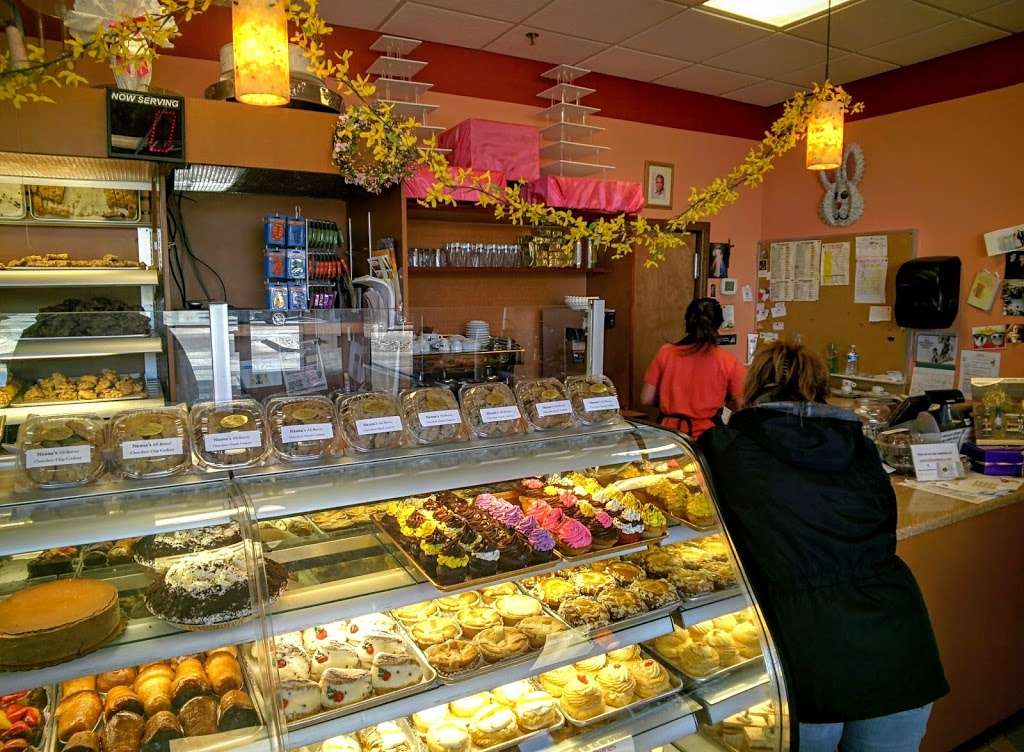 Elisas Bakery | 1900 NJ-70, Lakewood, NJ 08701, USA | Phone: (732) 451-1250