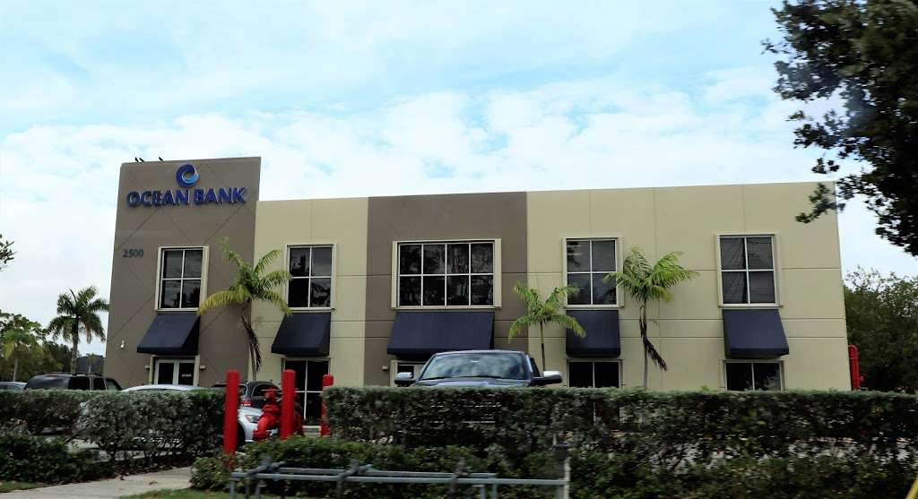 Ocean Bank | 2500 NW 97th Ave #100, Doral, FL 33172, USA | Phone: (305) 470-0102