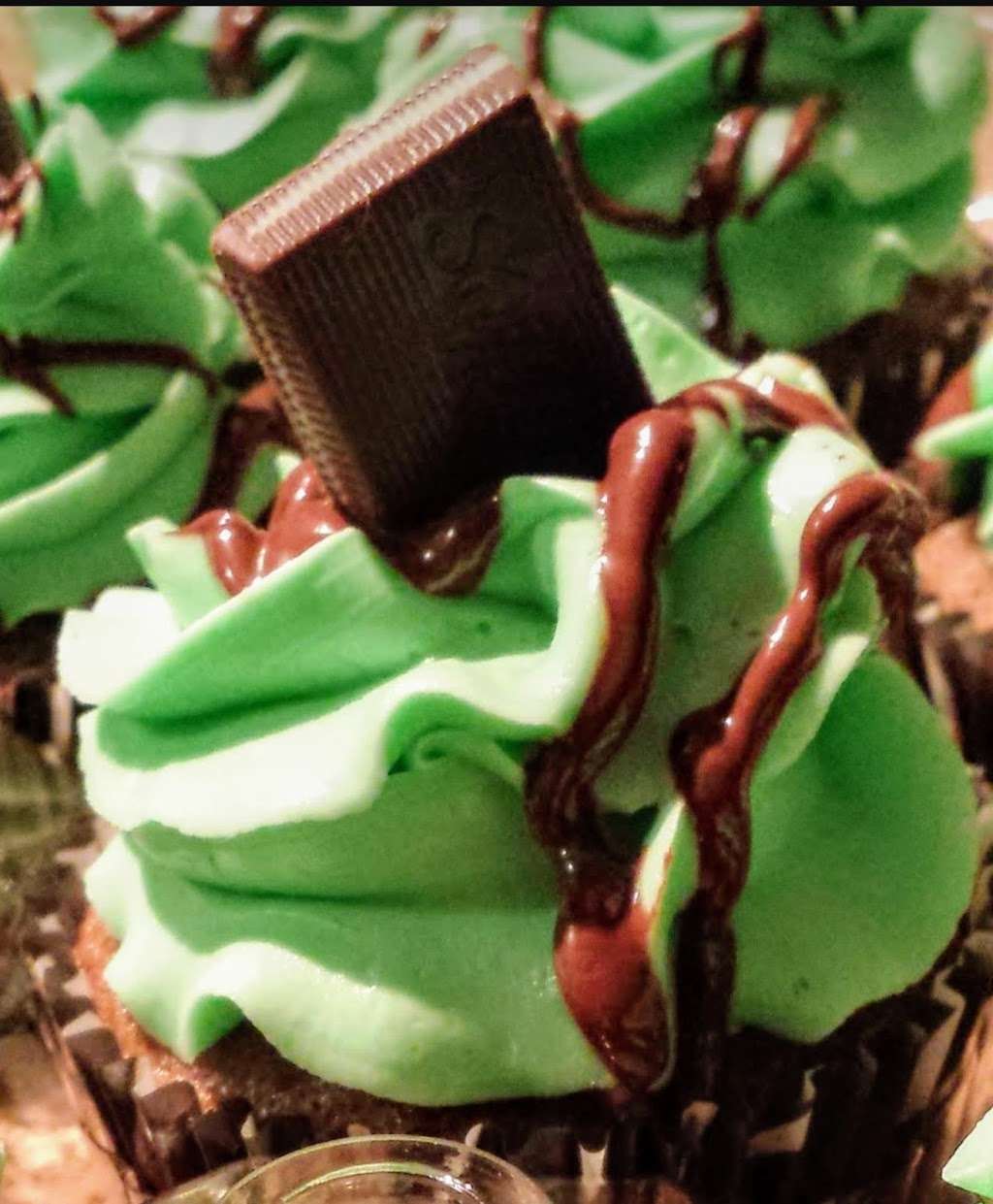 Magic Cupcakes for You | 7337 S Shepard Ave, Oak Creek, WI 53154, USA | Phone: (414) 559-6081